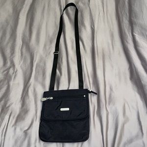 💜OFFERS💜 - Baggallini crossbody bag!